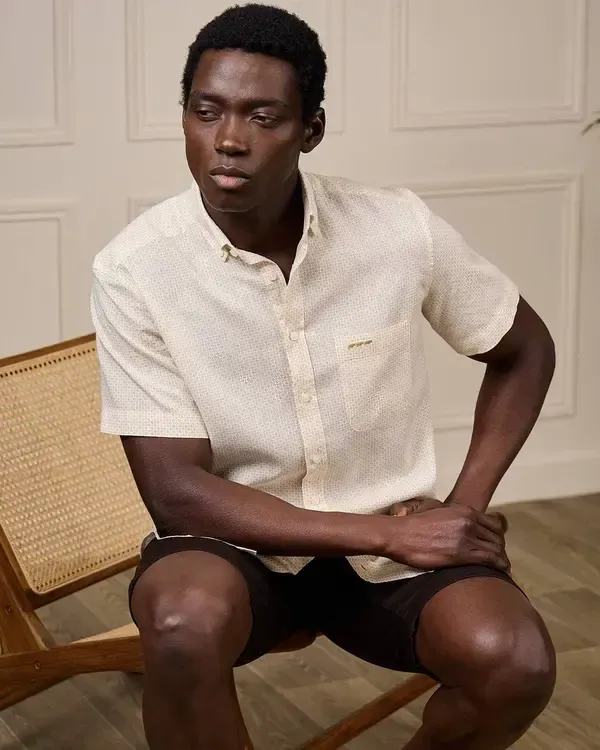 2325ac8fc550b5d595b0d8bd3322247363159957_1CHMGILLES_500A_1