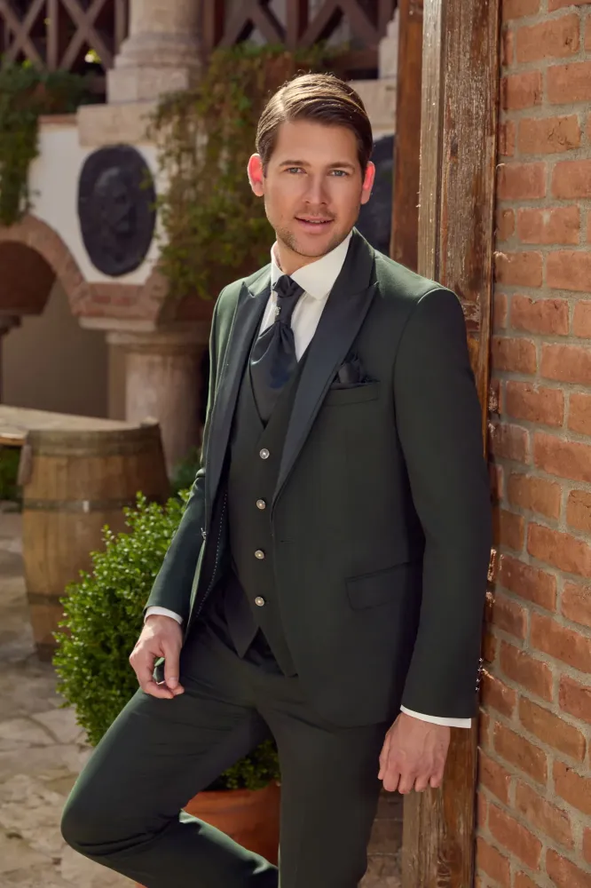 1057-230-ALASKA-VERT