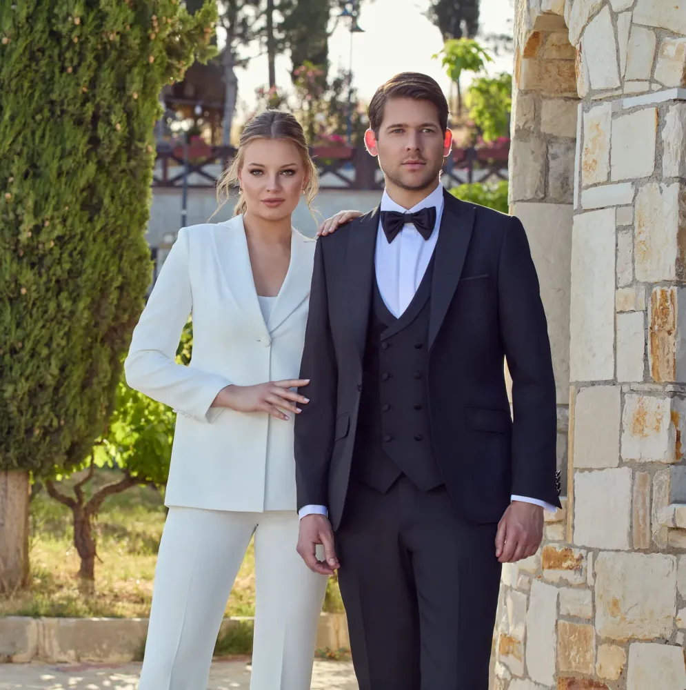 1096-370-MUSTANG-NOIR-1-e1761516425200